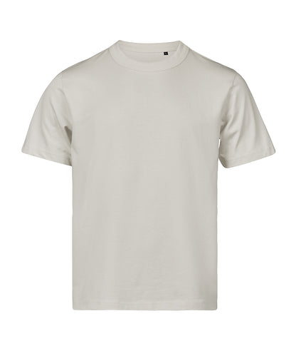 Urbanes, locker sitzendes T-Shirt
